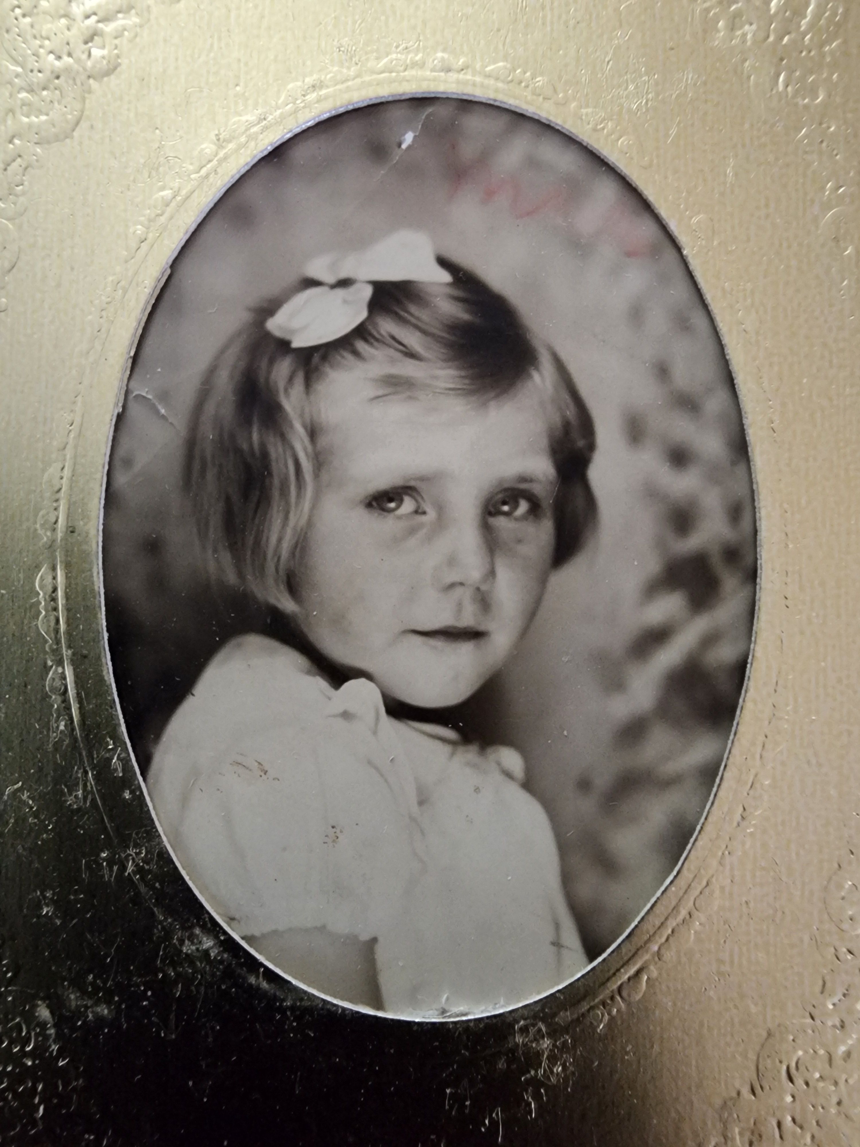 Memorial wall photo