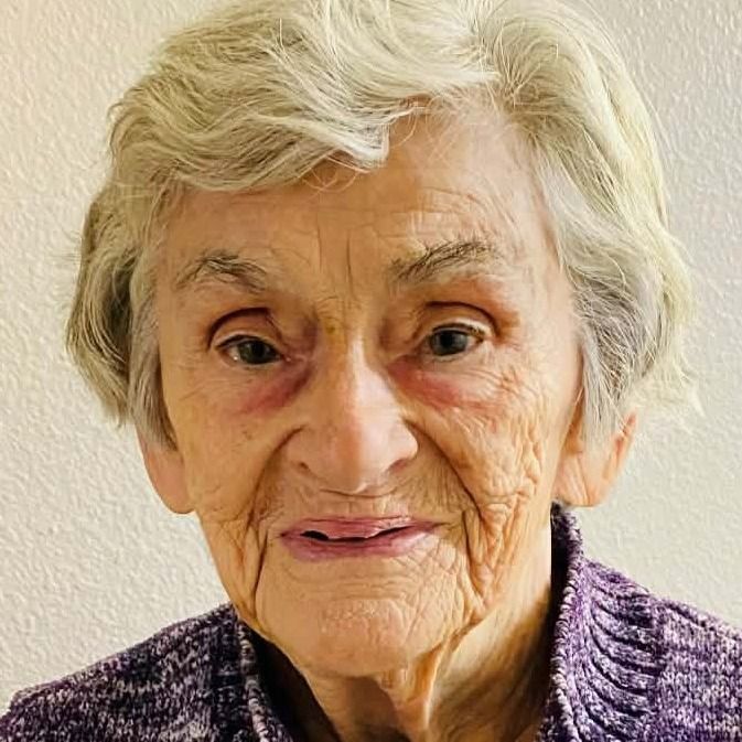 Martha Ritchie's obituary photo'