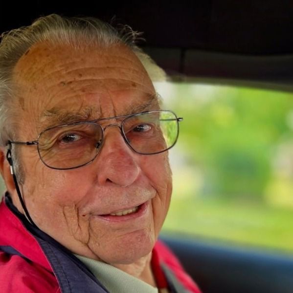 Thomas Carey's obituary photo'