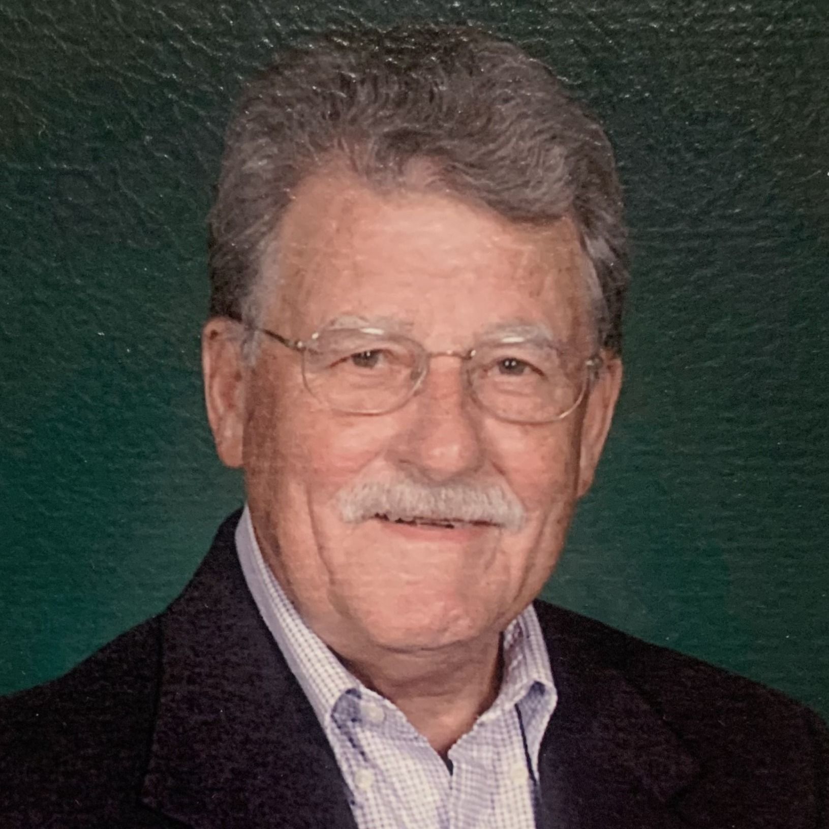 Gayle "Tread" Treadaway's obituary photo'