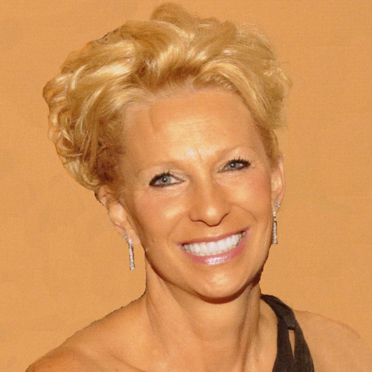 Cheryl "Cher" Theis's obituary photo'