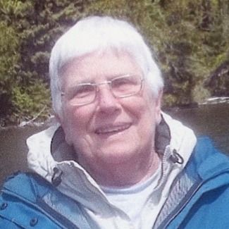 Dorothy Robertson's obituary photo'