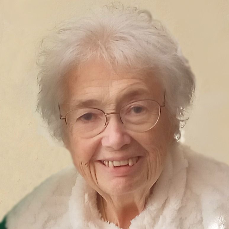 Dorothy Hatfield's obituary photo'