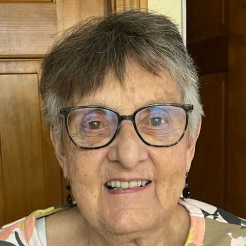 Joyce Peterson's obituary photo'