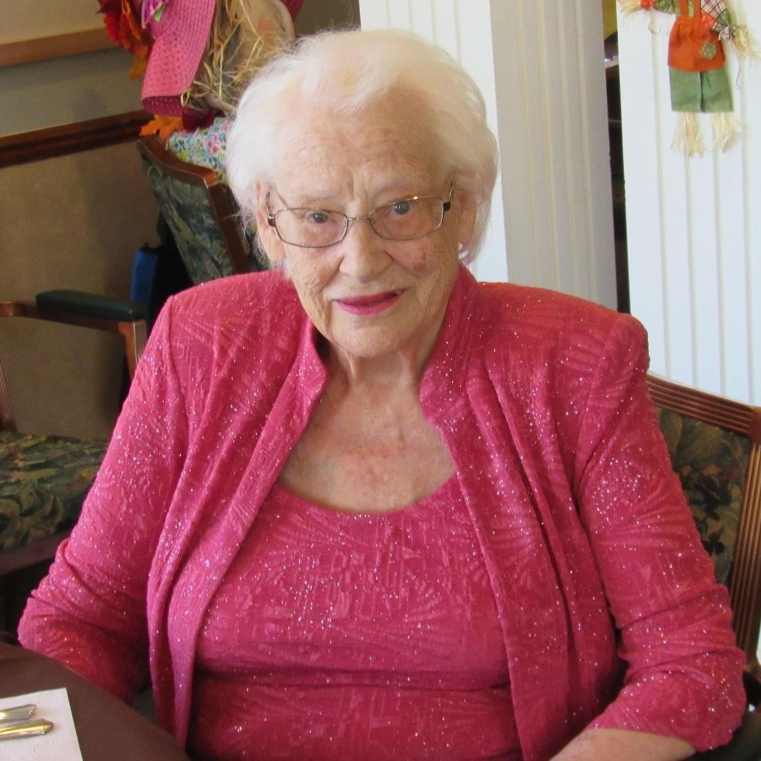 Beata DonSang's obituary photo'