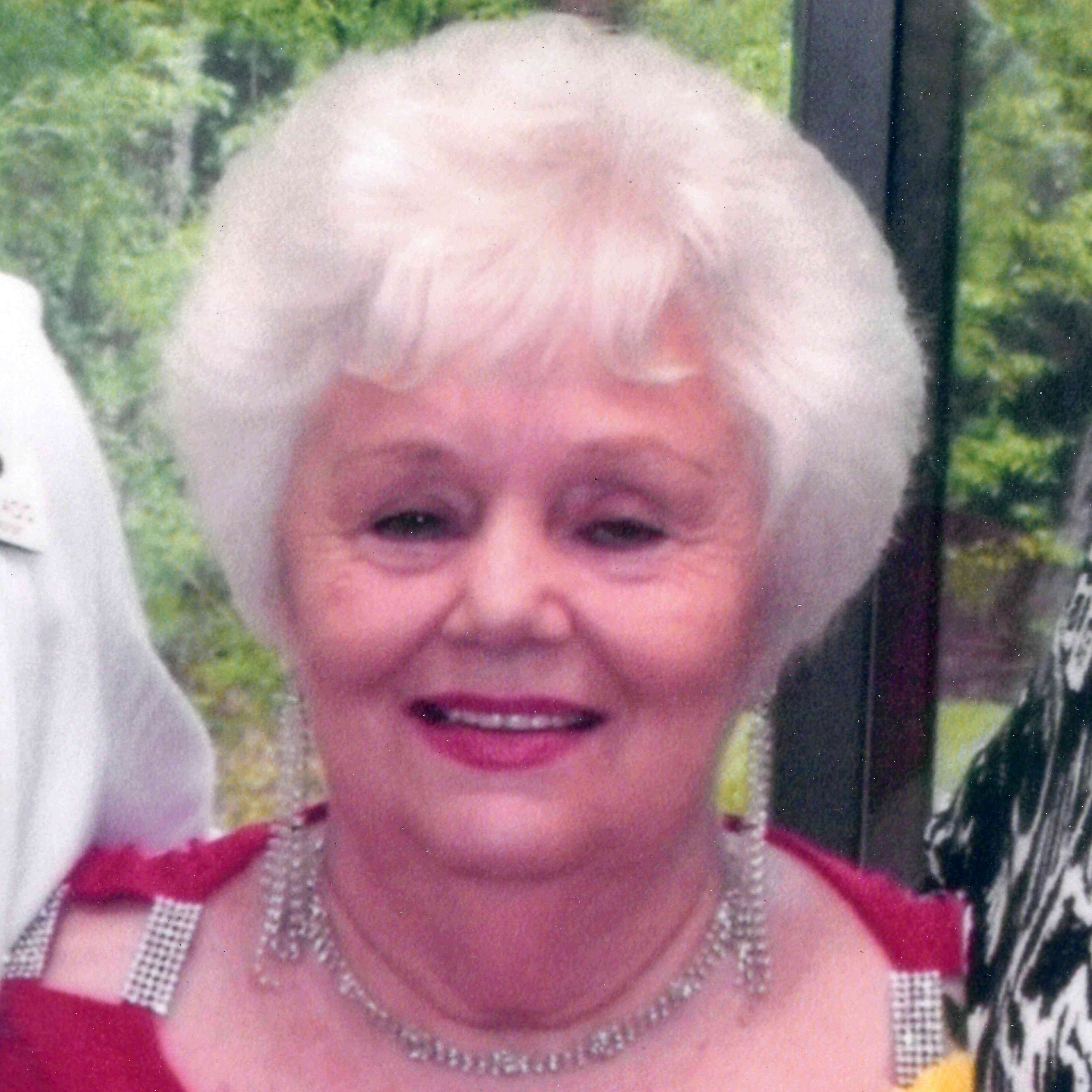 Ruth Douglas's obituary photo'