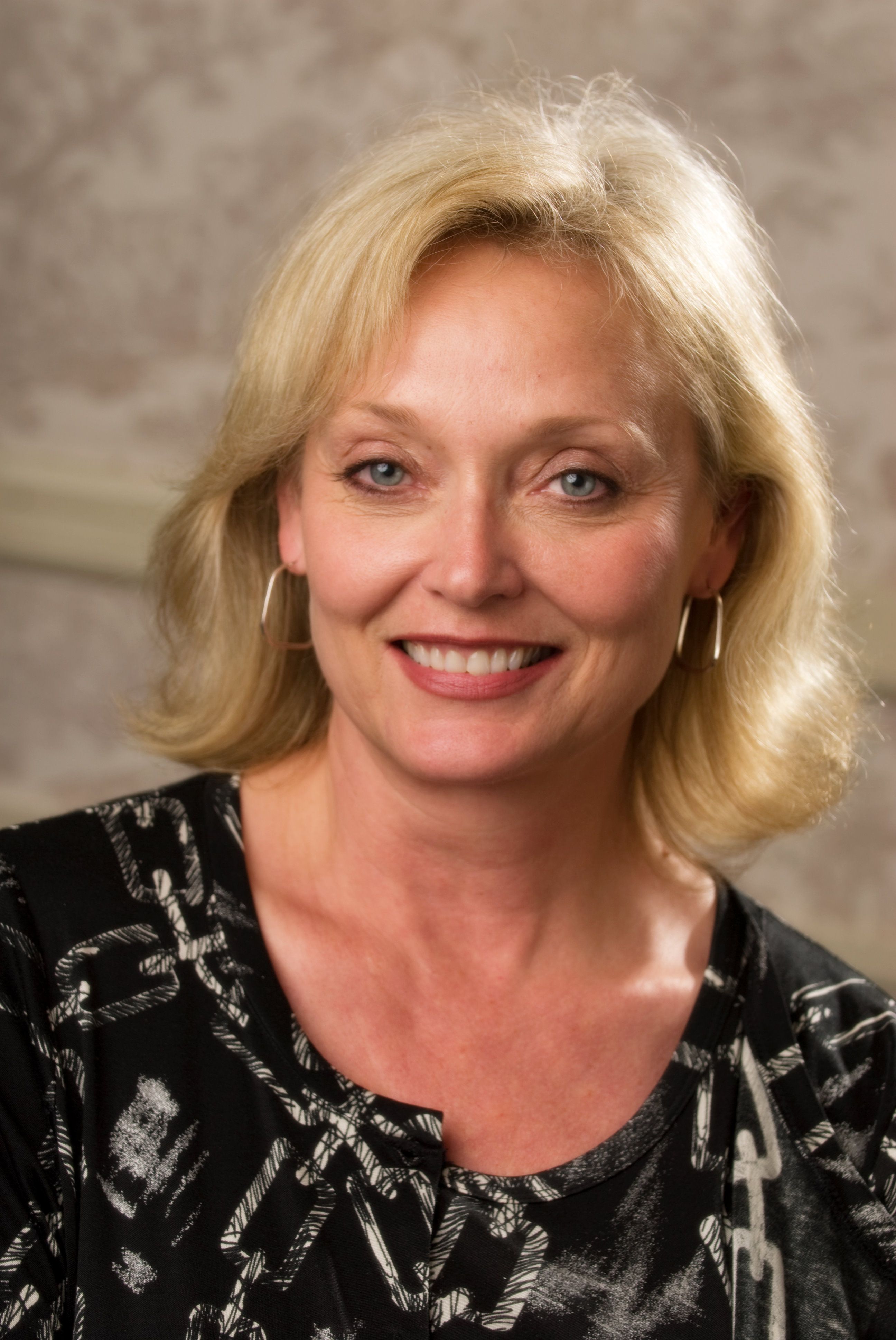 Lori Ellen Rappé