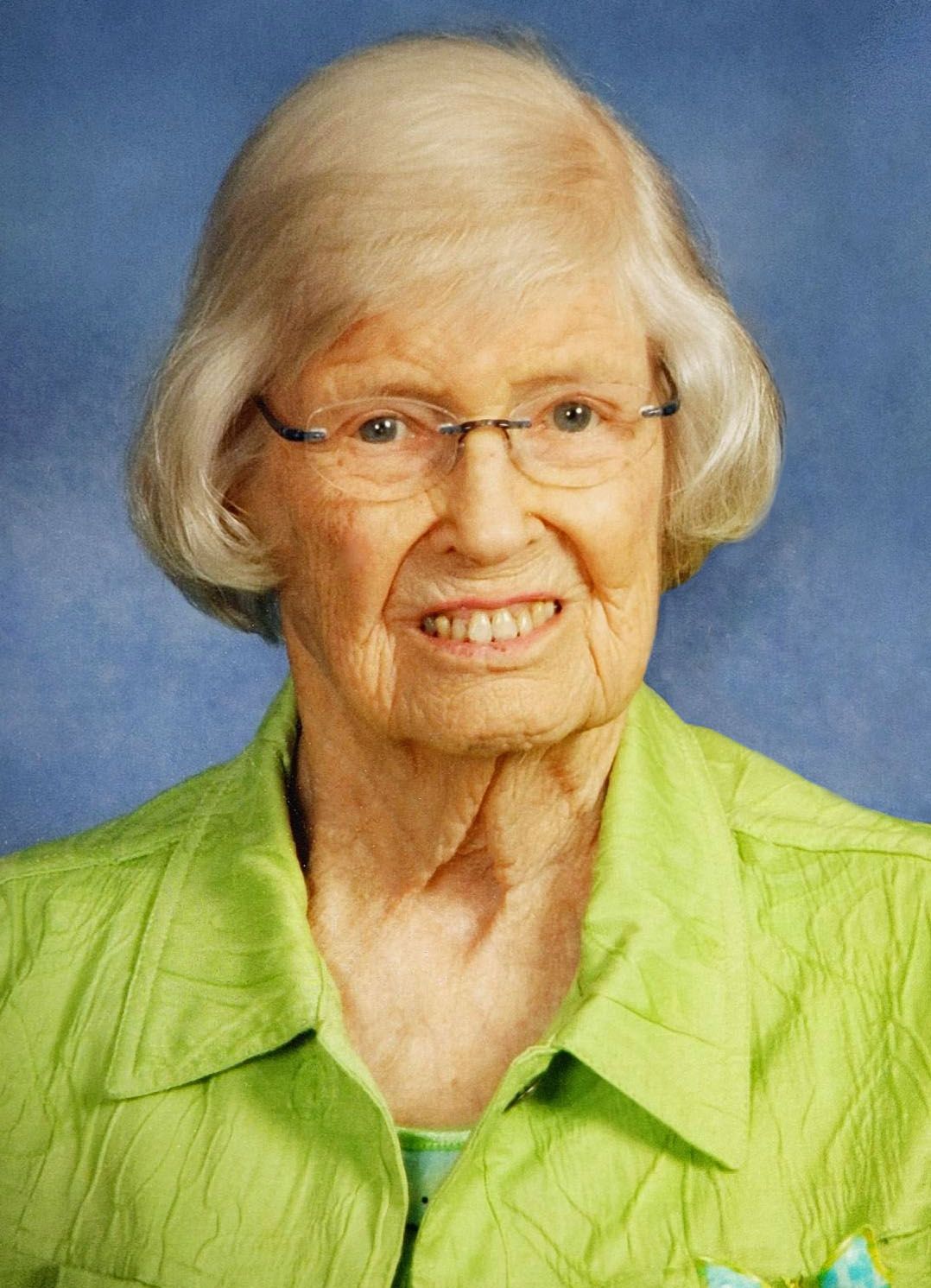 Jean E Hillesland