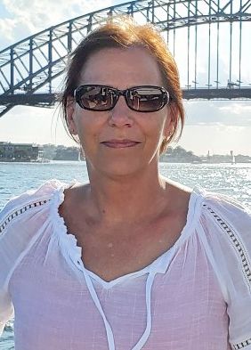 Lori L Seldal