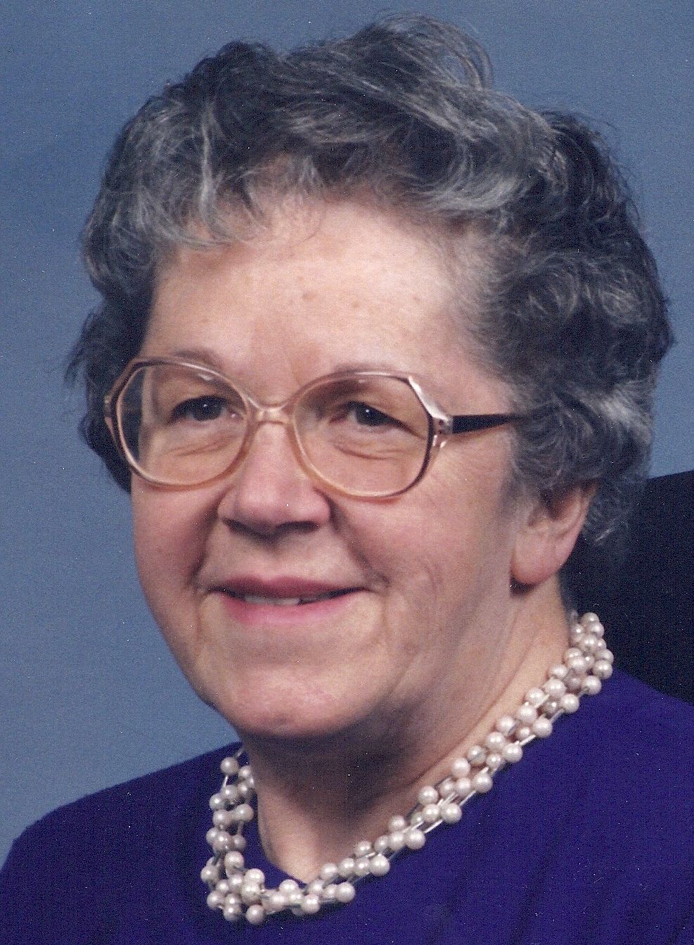 Lois Beverly Niebuhr