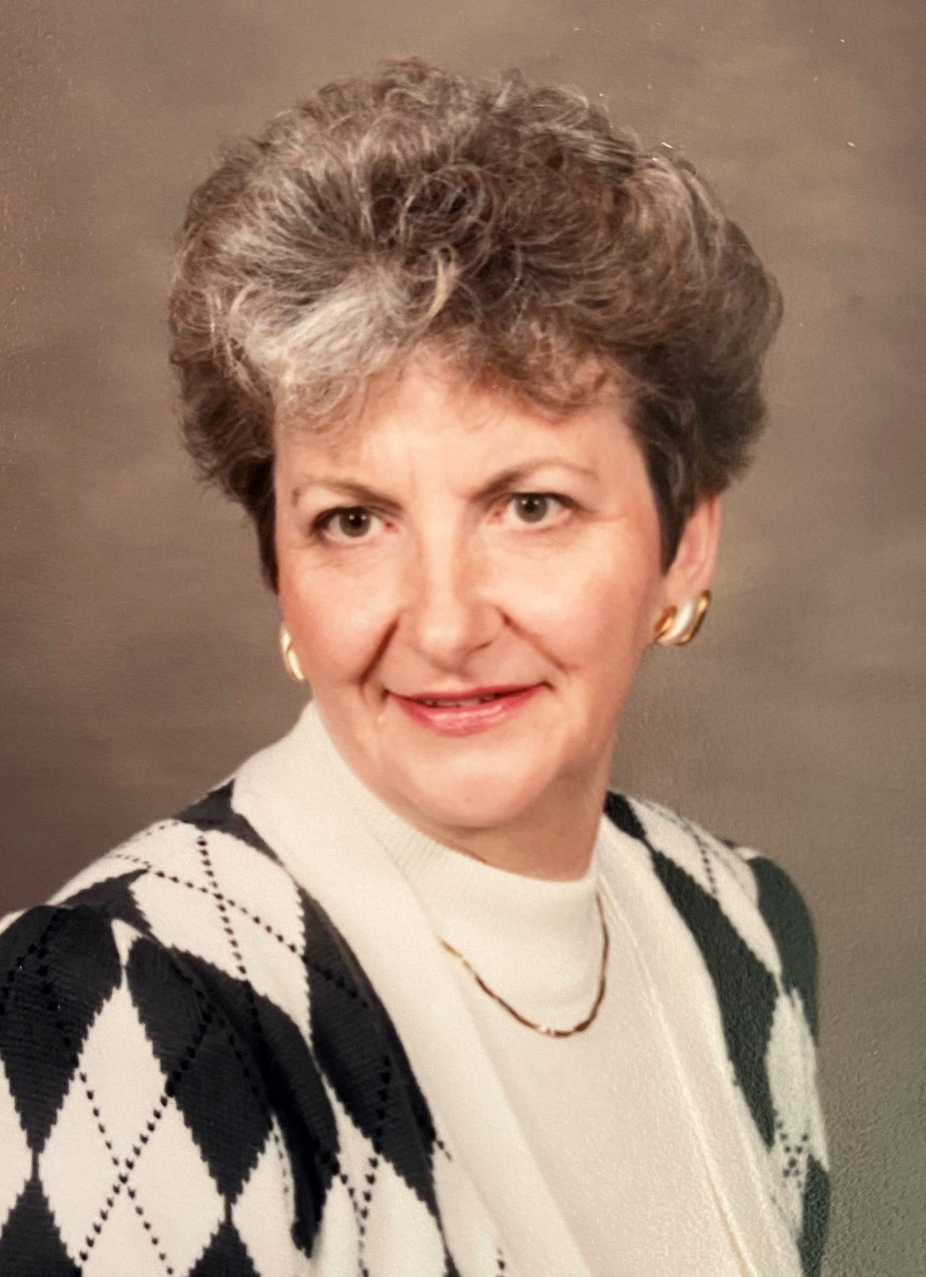 LaVera "Lolly" Dickinson