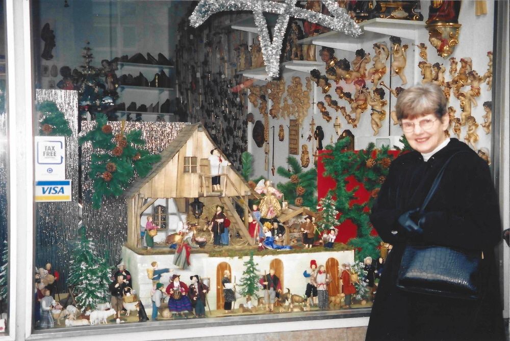 Memorial wall photo