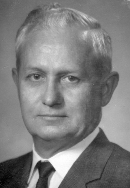 Pulling, Robert J. Sr.