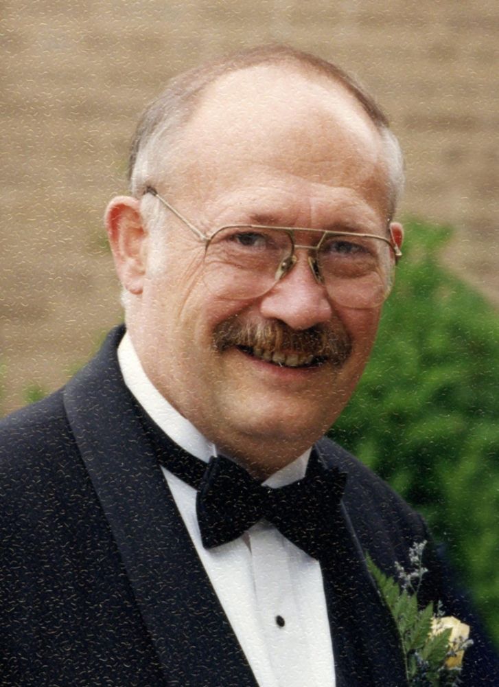 Earl LeRoy Snider