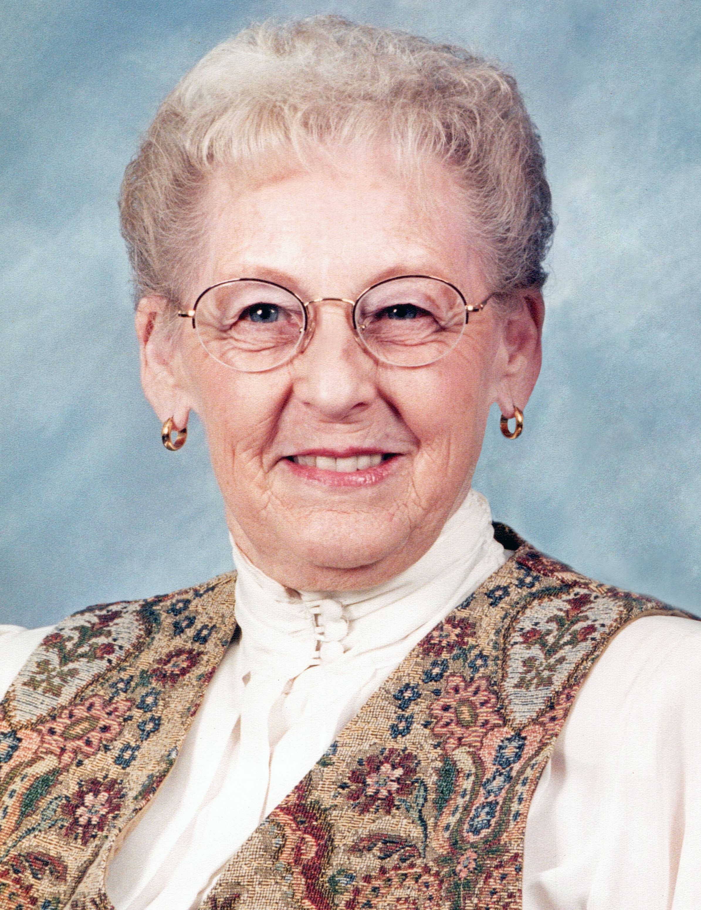 Helen Louise Oostdik