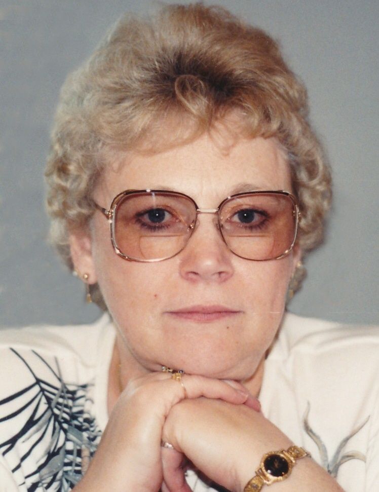 Linda L Kelly