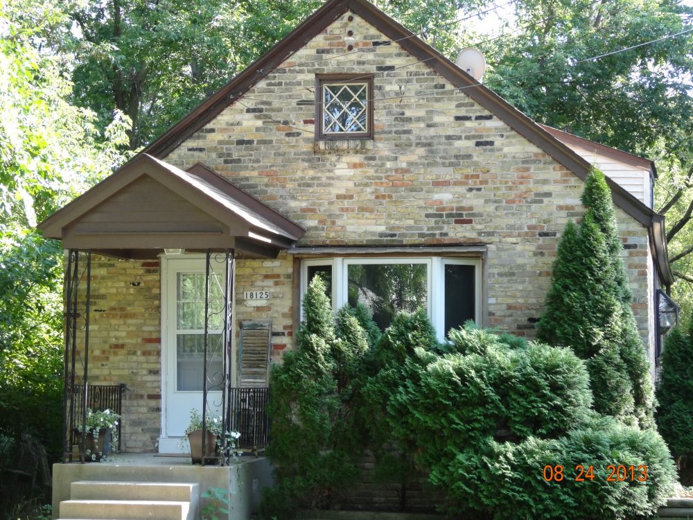 Memorial wall photo