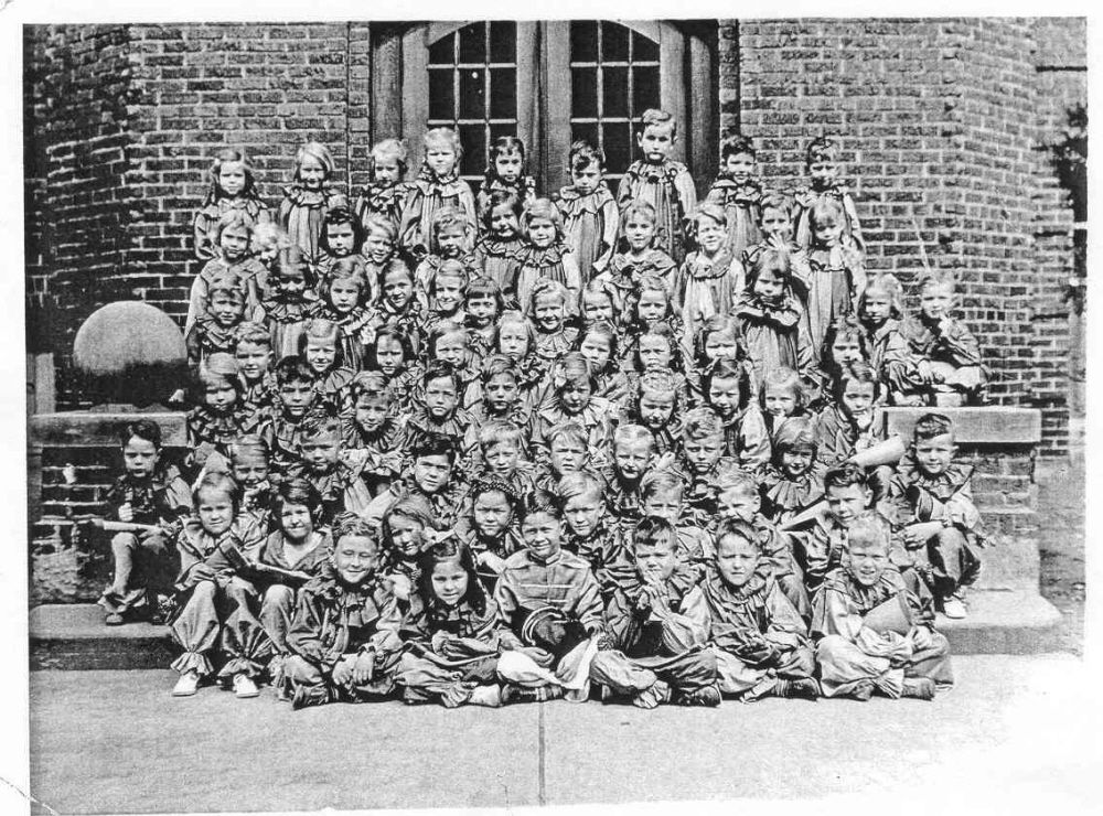 Memorial wall photo