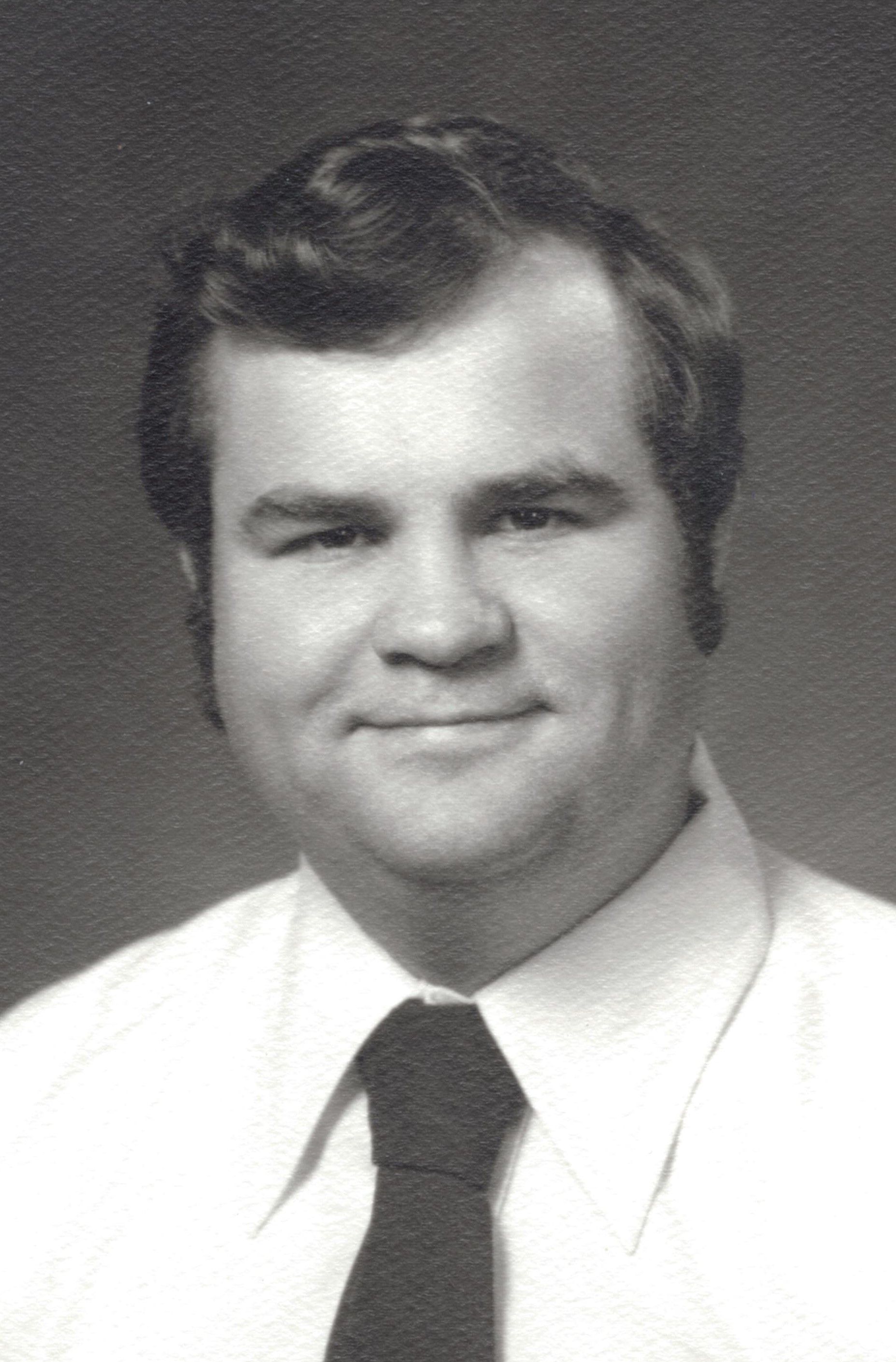 Gregory D Davis