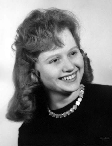 Sandra "Sandy" (Knight) Porter