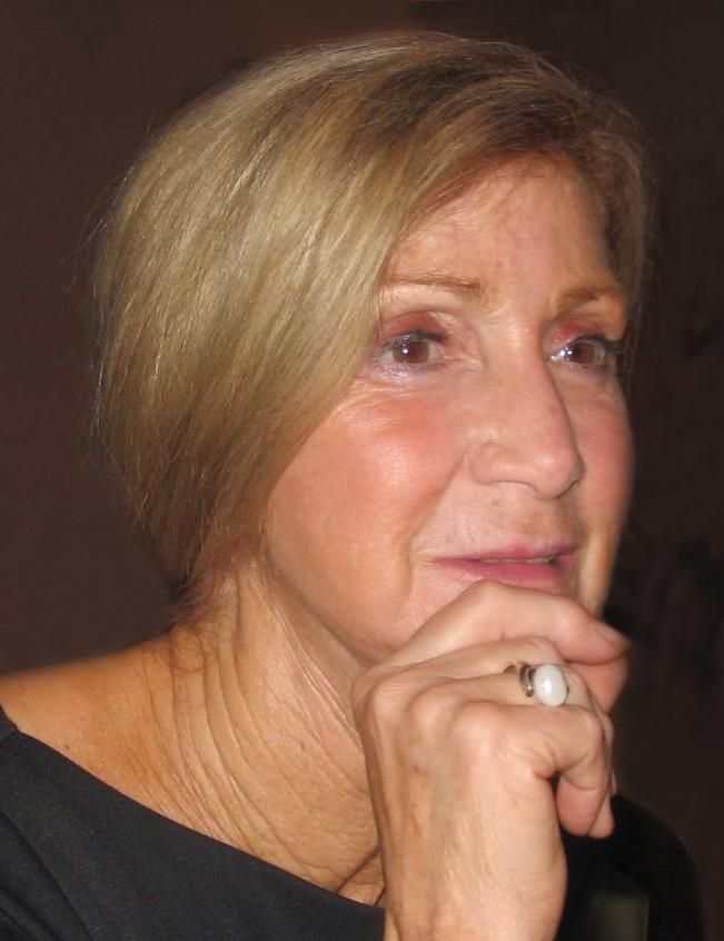 Elizabeth M Straka