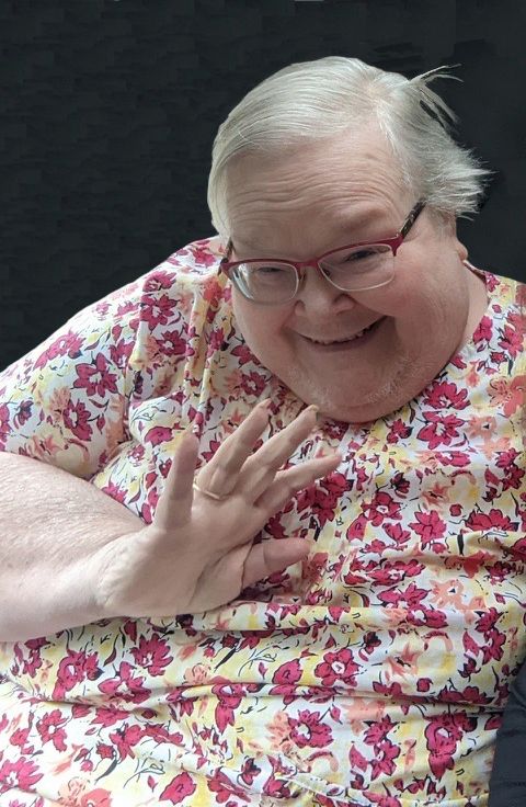 Lynn M Snyder