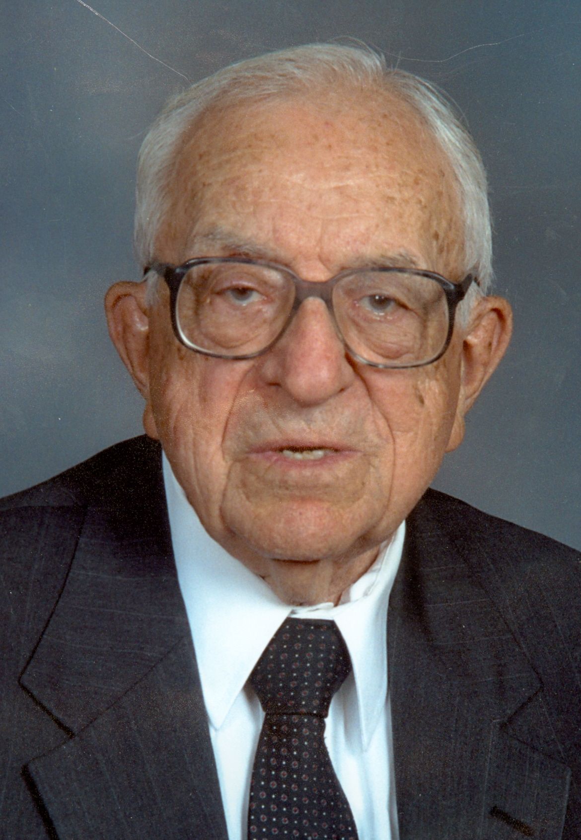 Luther E. Hynum