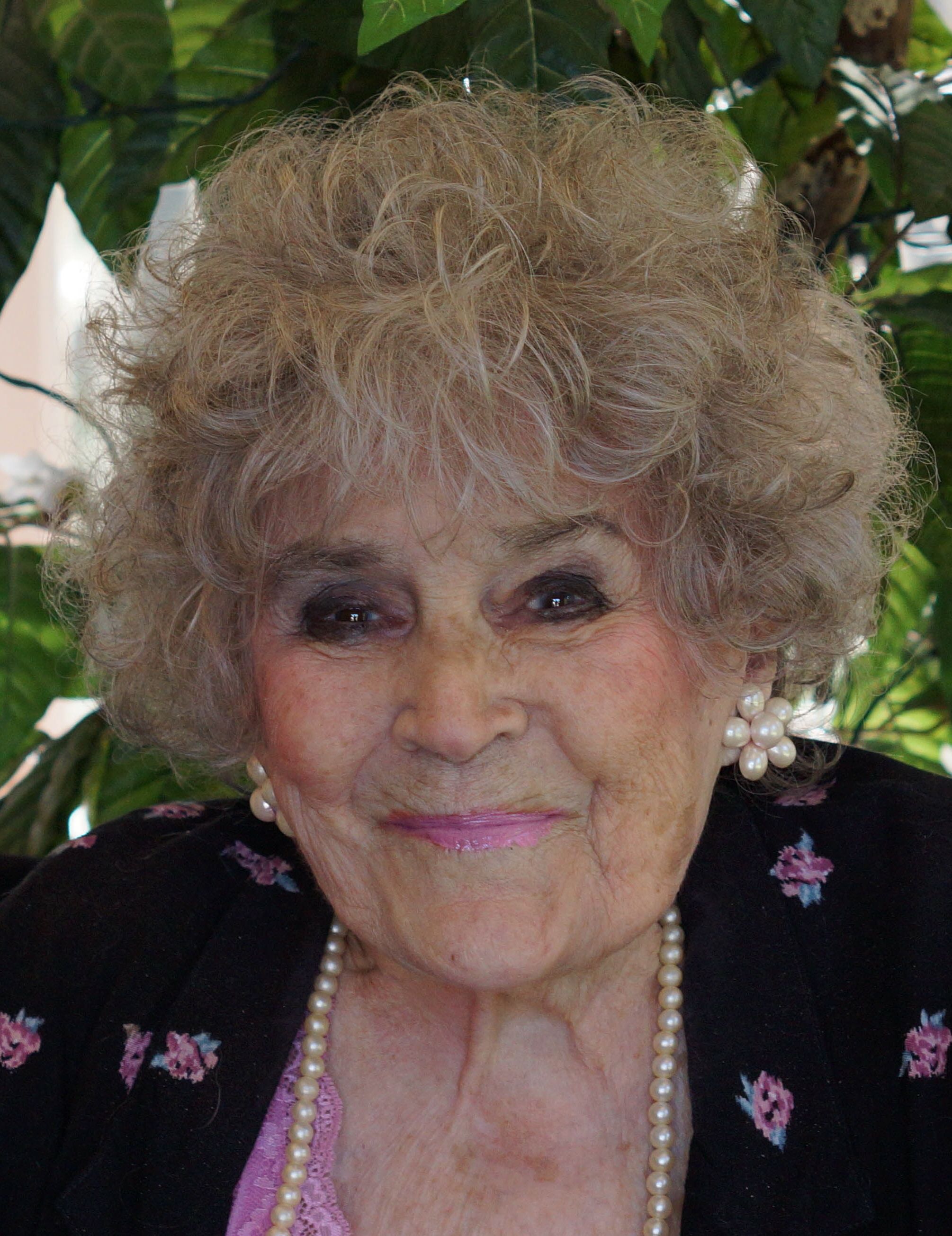 Elizabeth Olga Golfinos-Kiesling