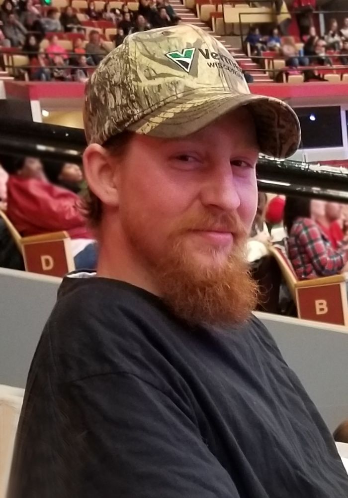 Justin G Hollfelder