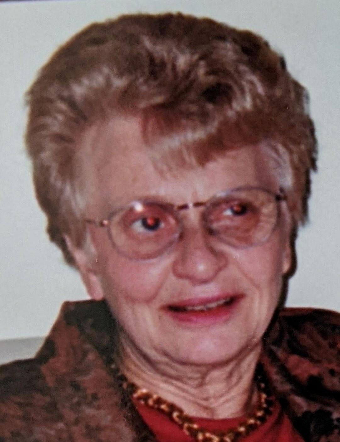 Lovelyn Violet Braun
