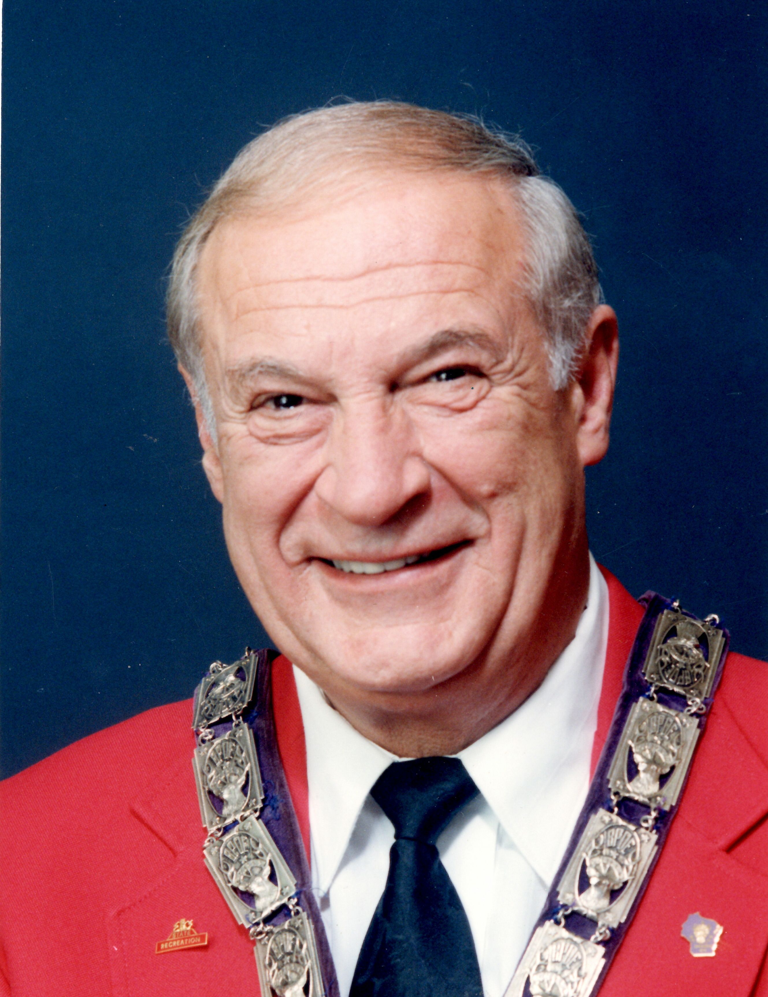 Walter W Pasciak