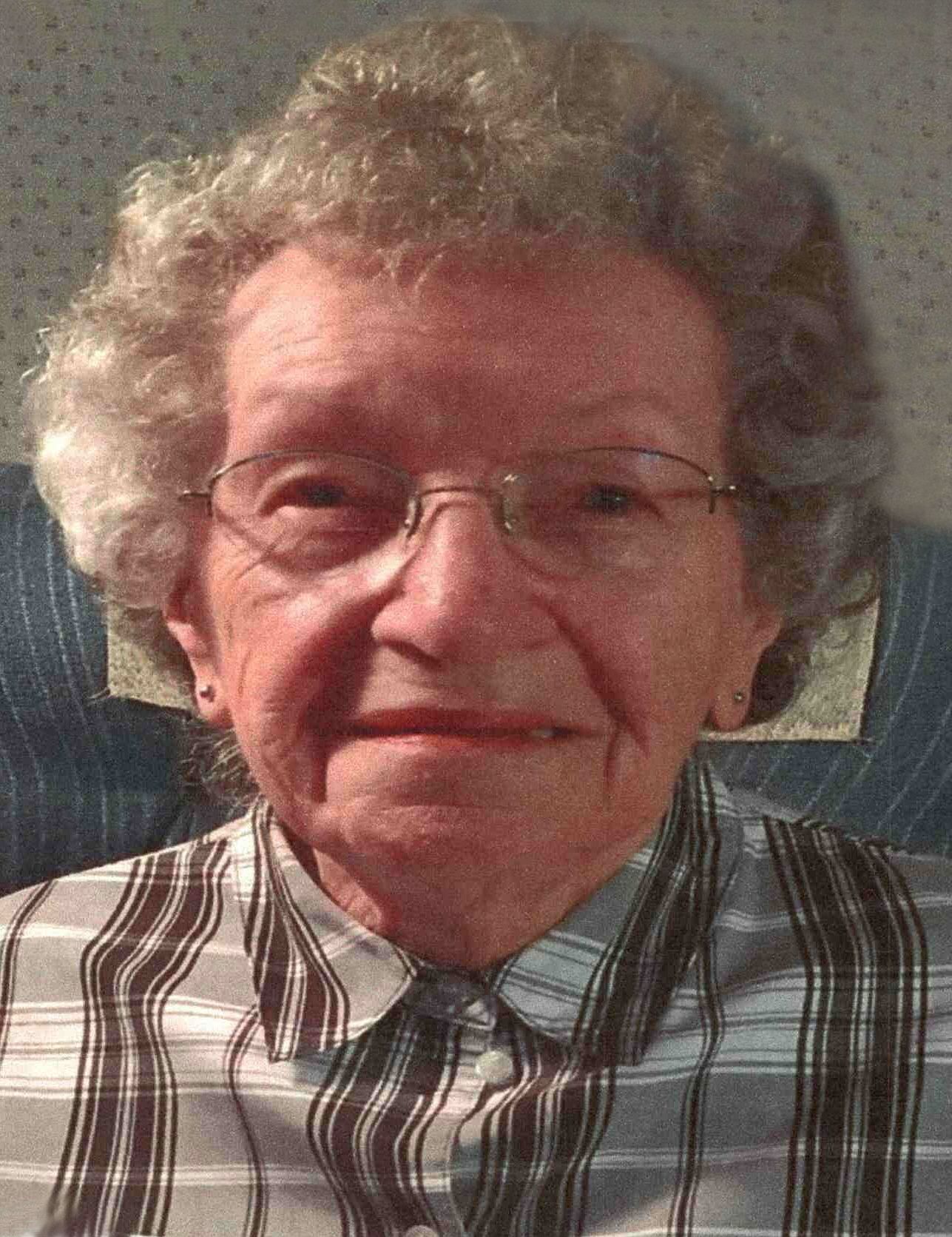 Ruth C Mahling