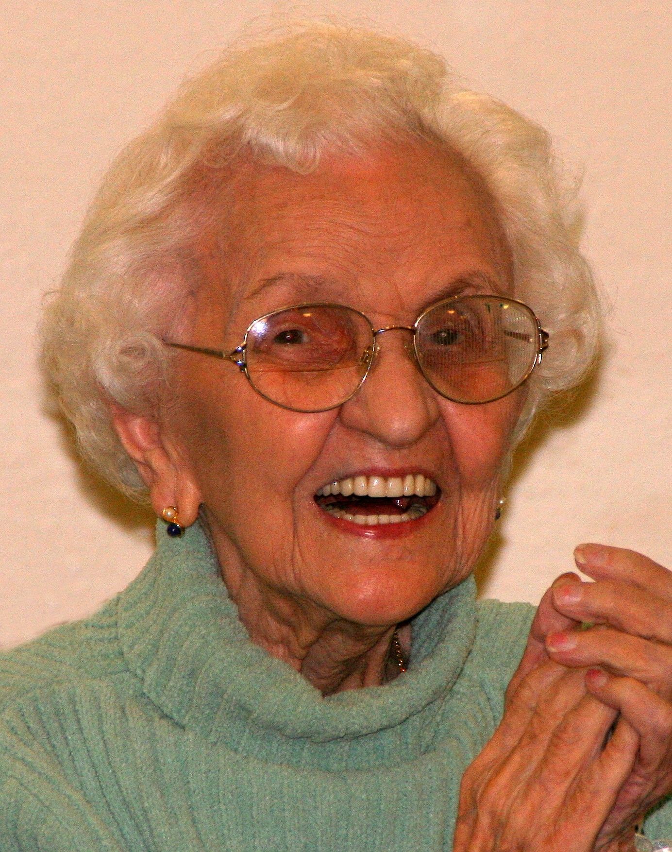 Donna H Wheadon,