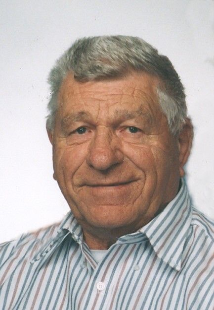 Everett Gouker