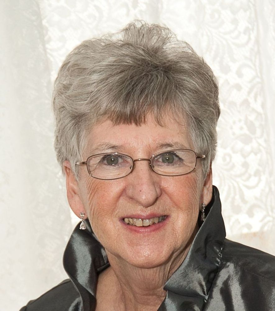 Carol Garth