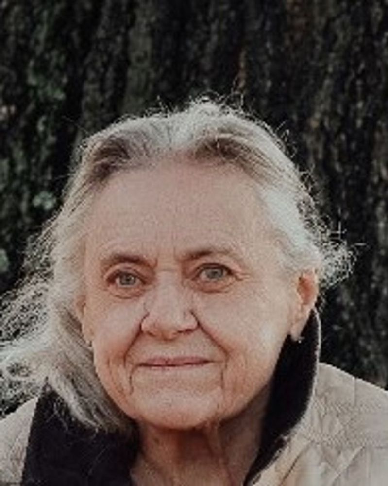 Saundra Farnham