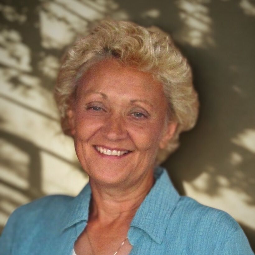 Gayle Schmidt's obituary photo'