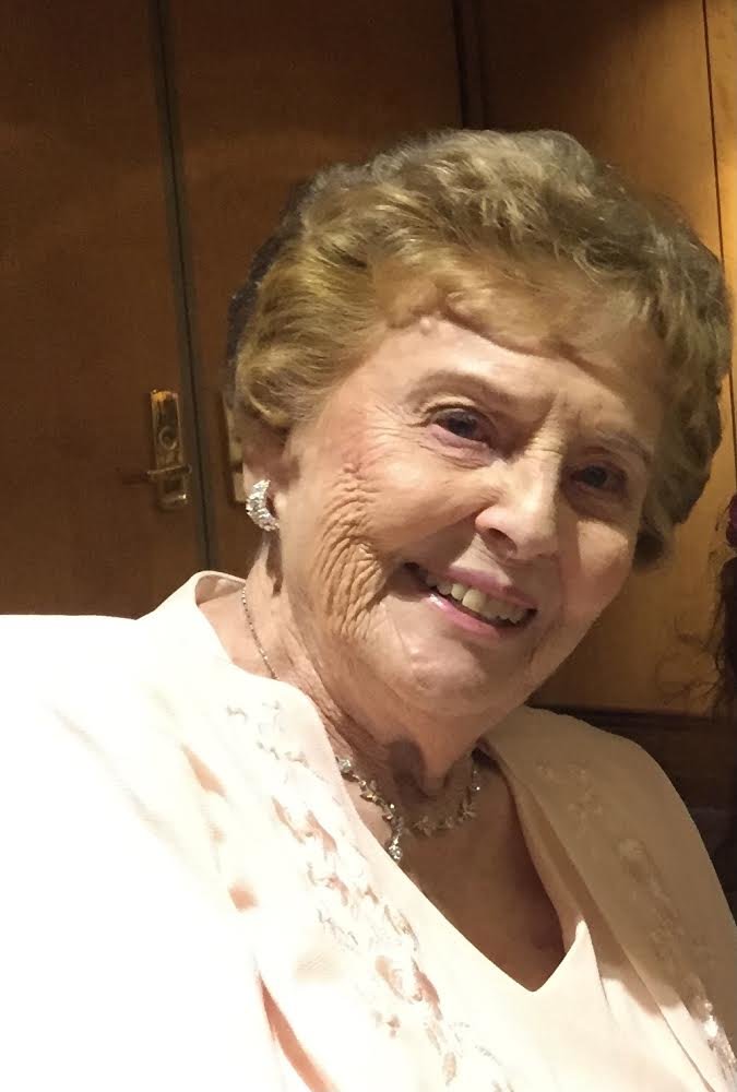 Anna Kerr