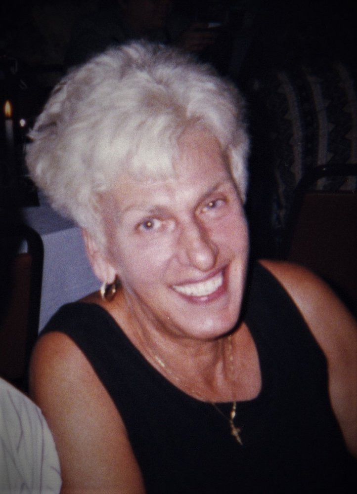 Carolyn Farris