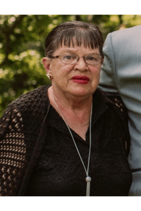Claudia Grob