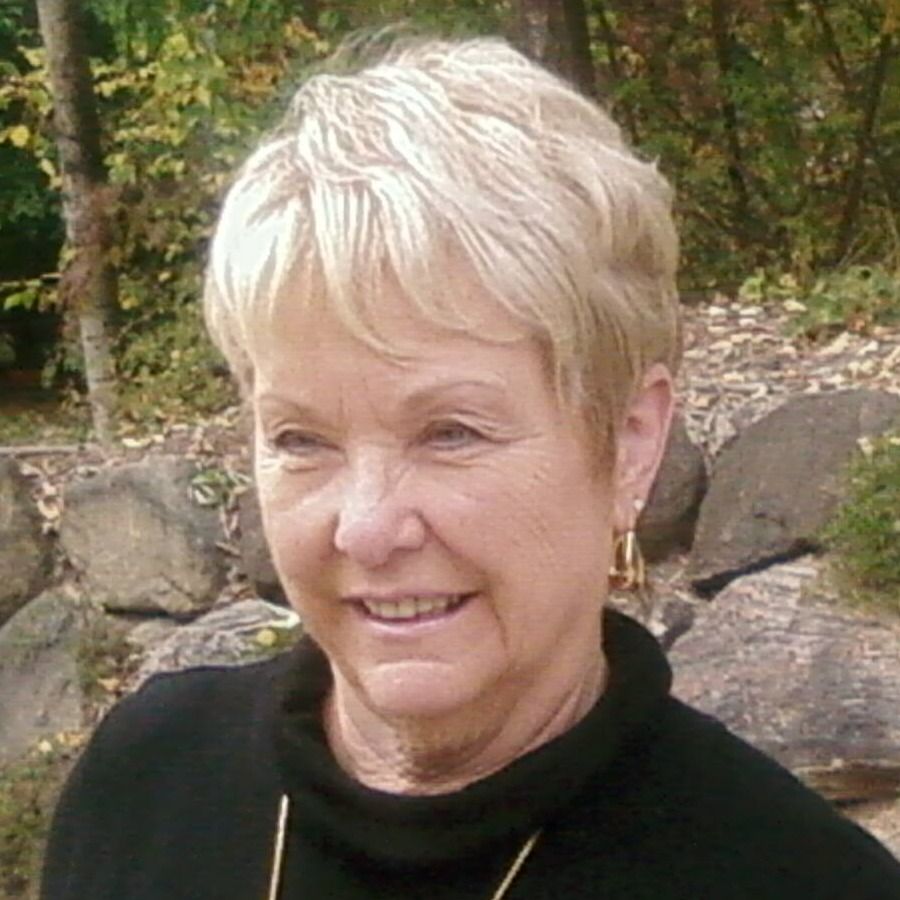 Charlotte Detra