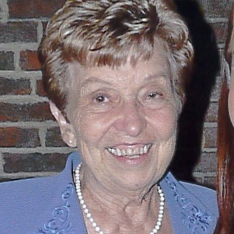 Elaine Rohde's obituary photo'