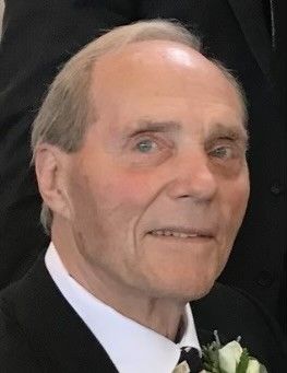 Wayne Hollis Siegel