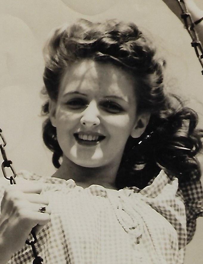 Dorothy Estella Gross
