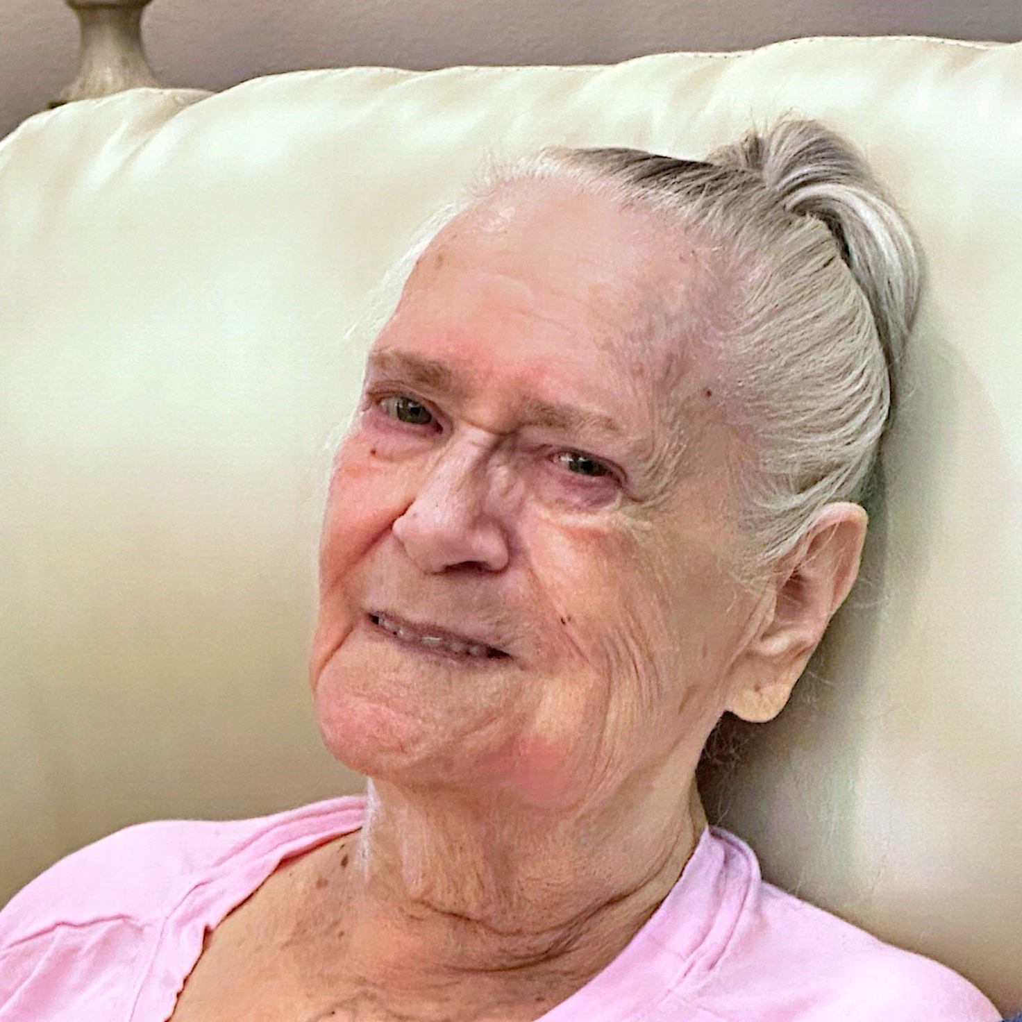 Dora Roy's obituary photo'