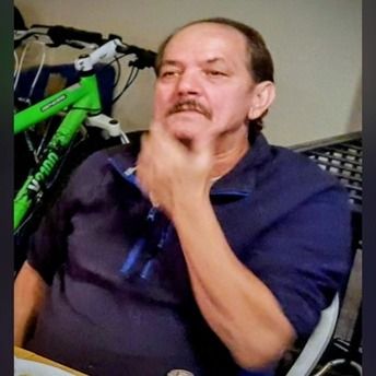 Joe Easley's obituary photo'