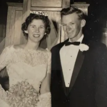 Donna Hammell's obituary photo'