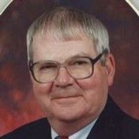 THOMAS HOELZEL
