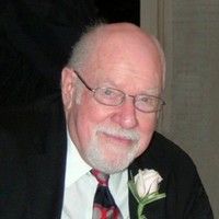 ROBERT LINDSEY