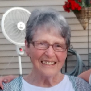 Mary Beth Van De Loo's obituary photo'